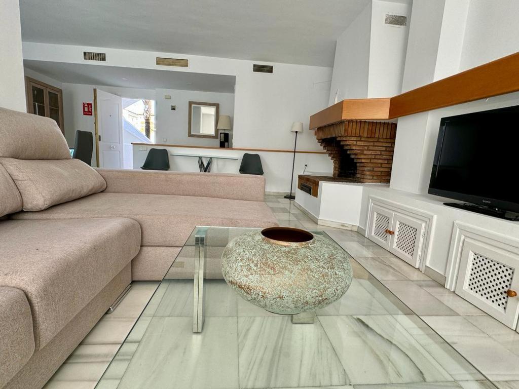 Apartamentos Naranjos Del Sol Marbella Eksteriør billede