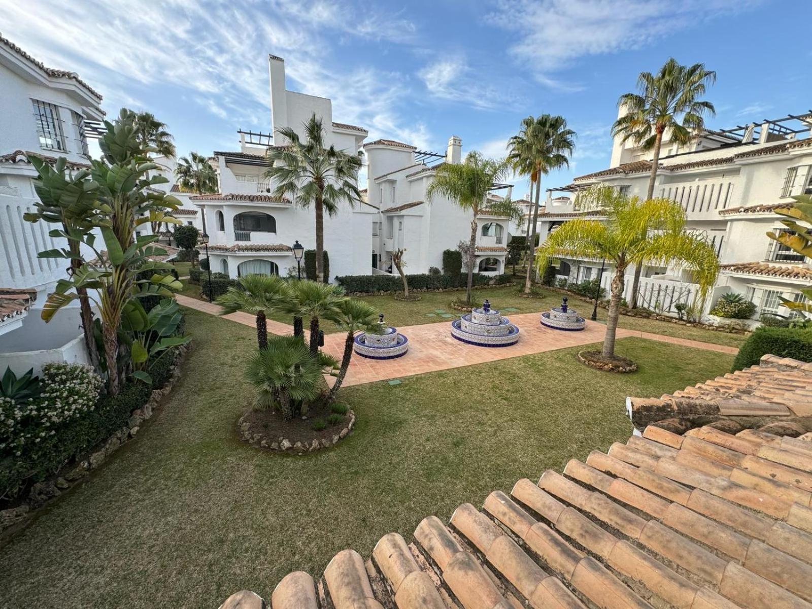 Apartamentos Naranjos Del Sol Marbella Eksteriør billede