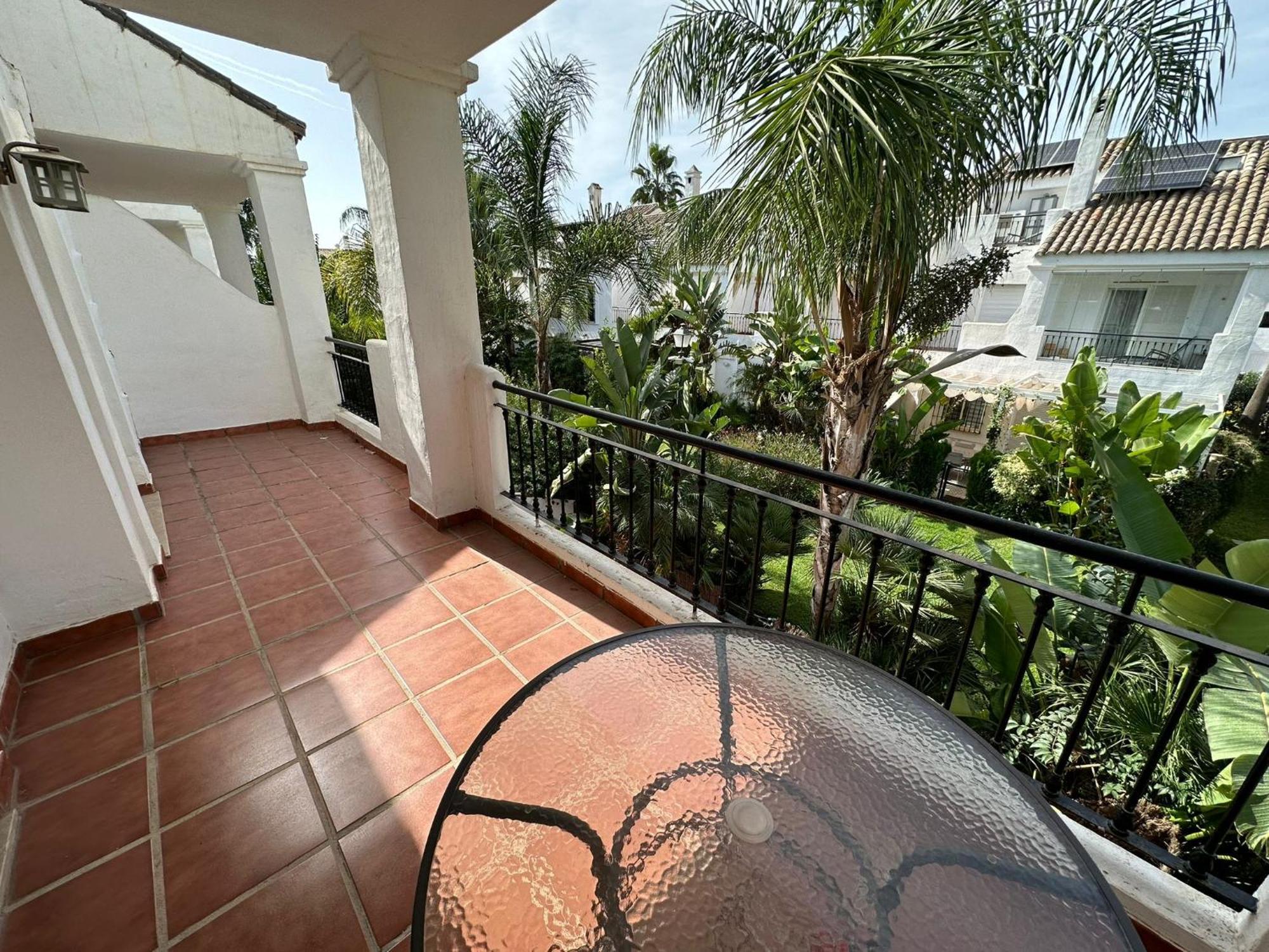 Apartamentos Naranjos Del Sol Marbella Eksteriør billede