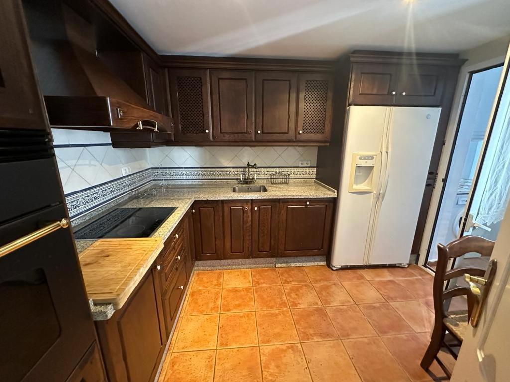 Apartamentos Naranjos Del Sol Marbella Eksteriør billede