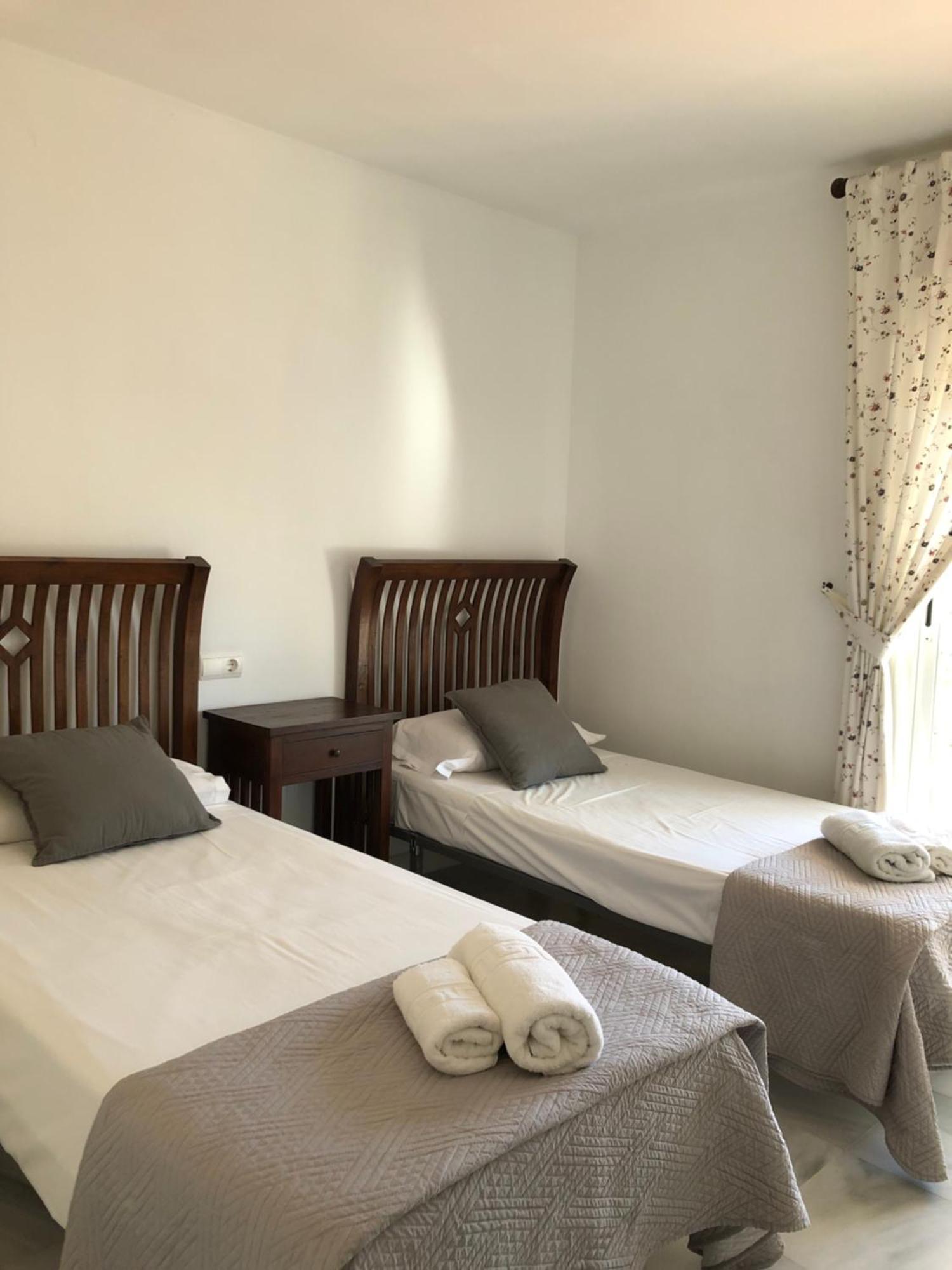 Apartamentos Naranjos Del Sol Marbella Eksteriør billede