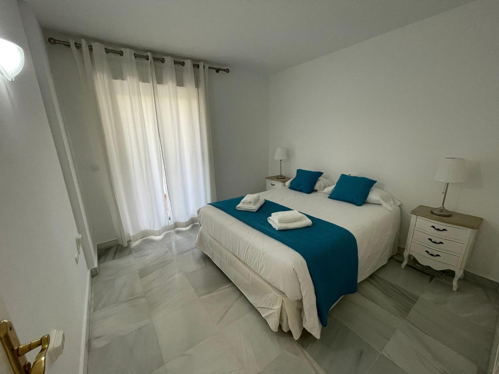 Apartamentos Naranjos Del Sol Marbella Eksteriør billede