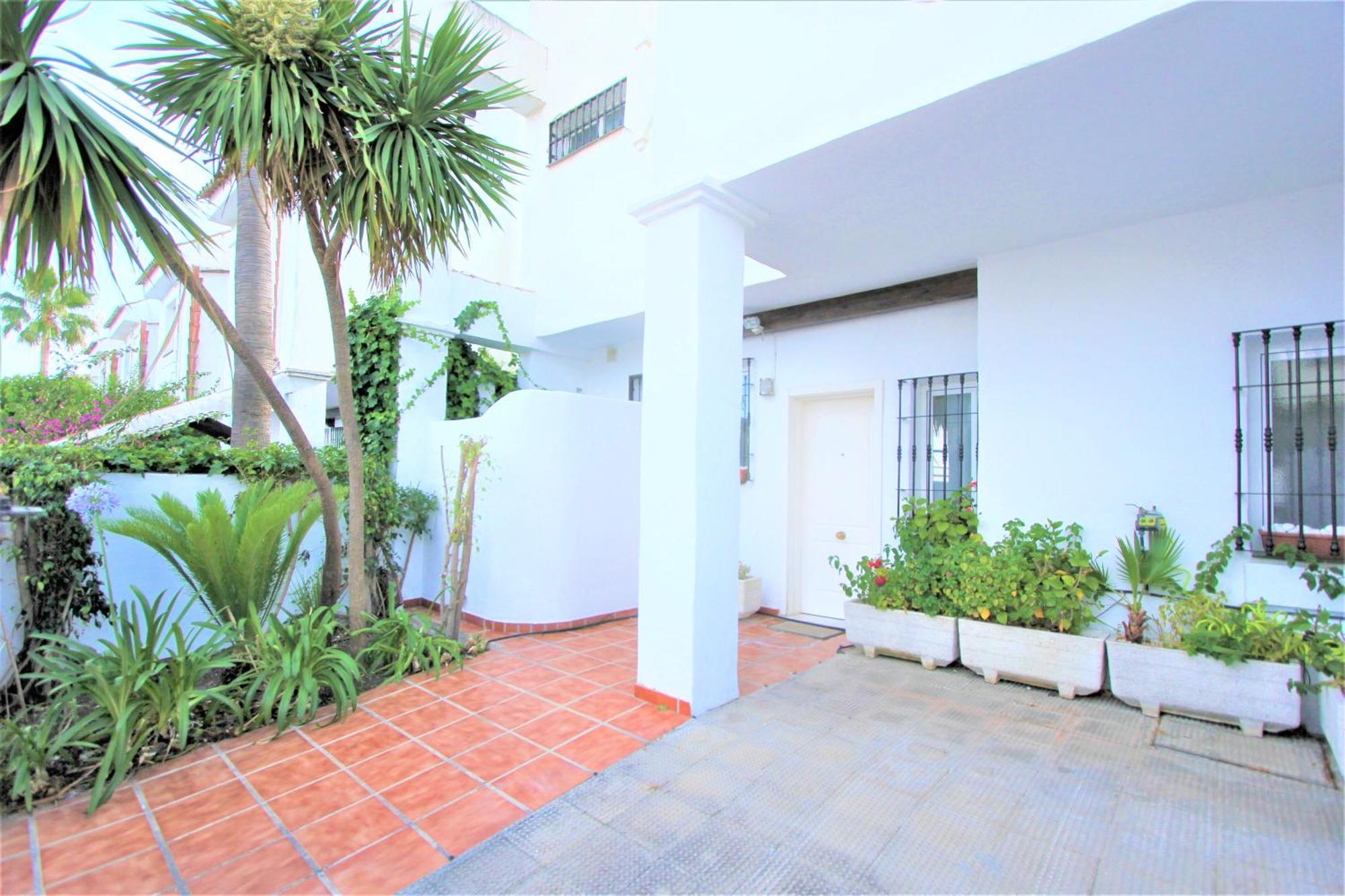 Apartamentos Naranjos Del Sol Marbella Eksteriør billede