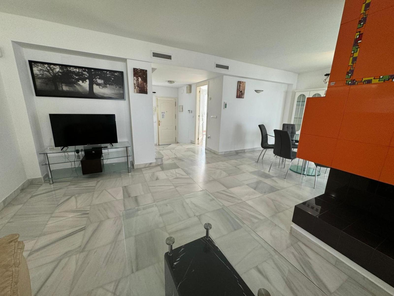 Apartamentos Naranjos Del Sol Marbella Eksteriør billede