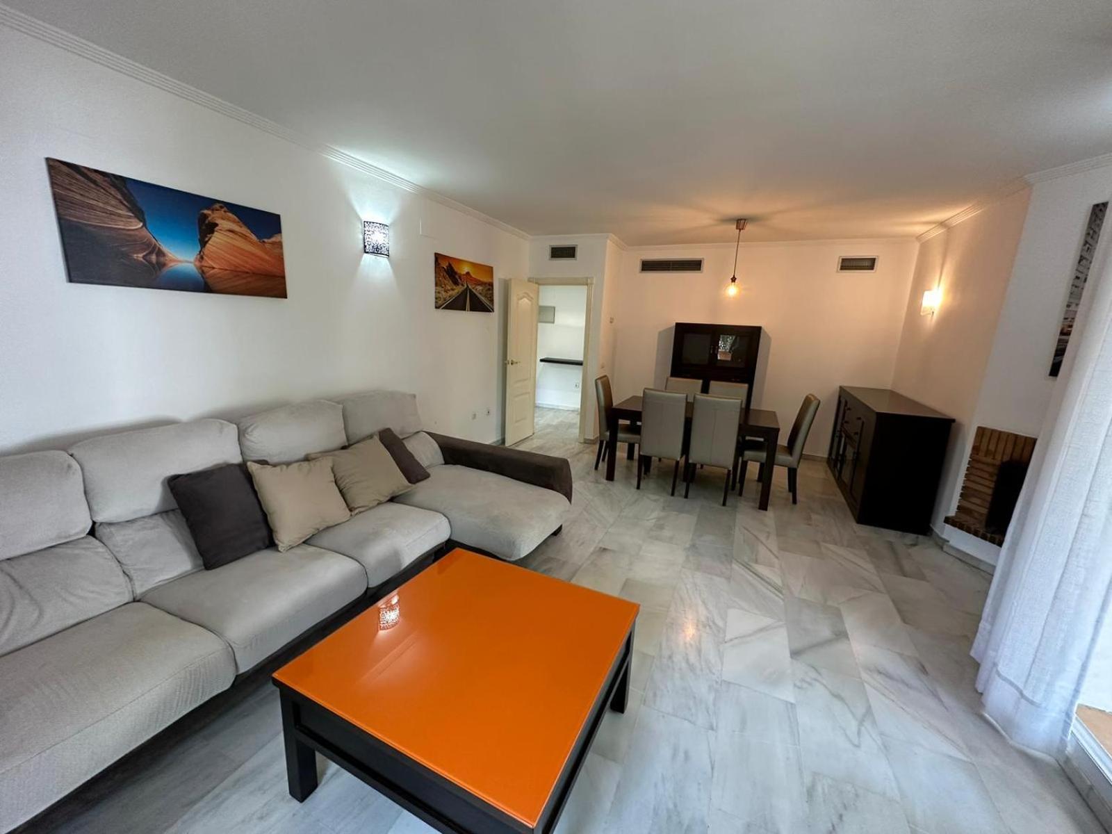 Apartamentos Naranjos Del Sol Marbella Eksteriør billede