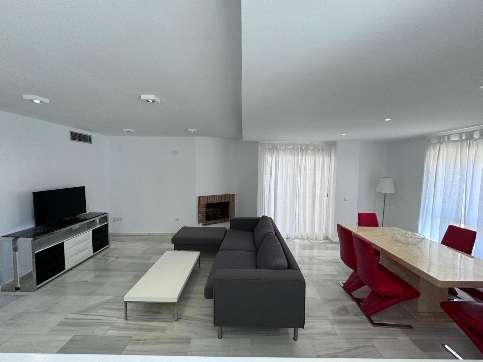 Apartamentos Naranjos Del Sol Marbella Eksteriør billede